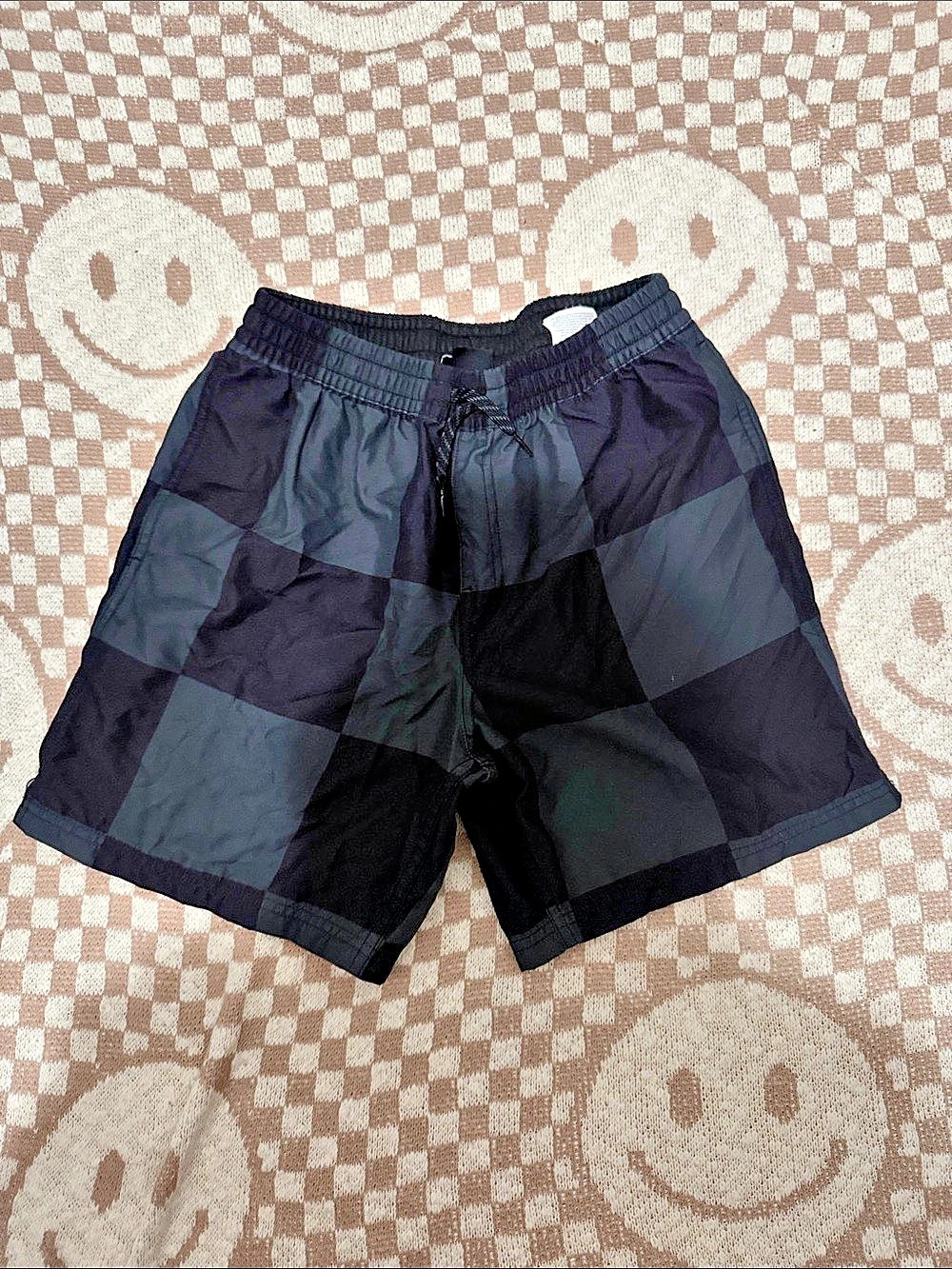 Vans - Boys Checkerboard Elastic Waist Shorts XL